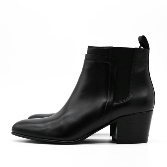 Vince Hallie Black Leather Block Heel Almond Toe Chelsea Ankle Boot EUC Size 8 - Picture 2 of 10